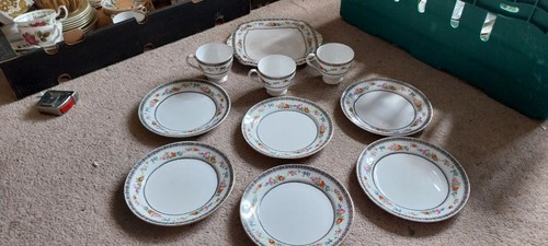 Part tea set old english - part,